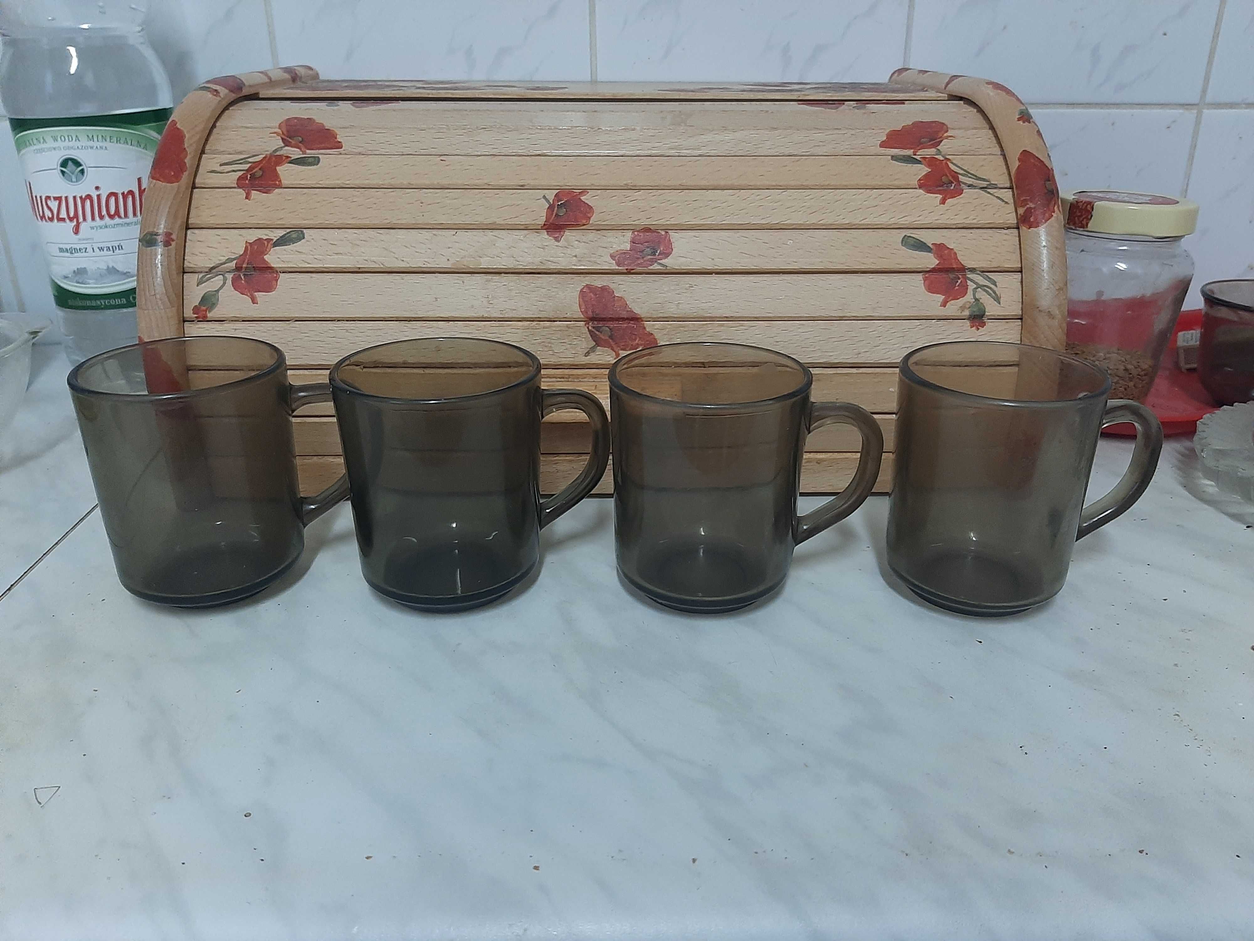 4 szklanki z duraleksu
