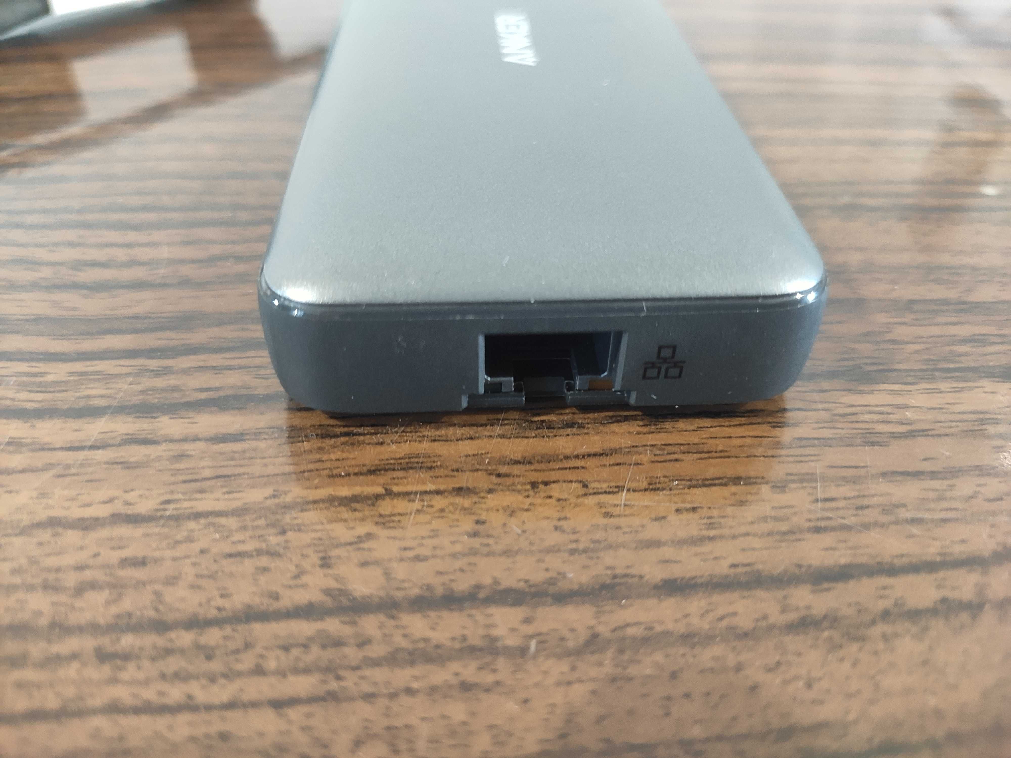 Hub USB Anker 8w1 USB-C RJ45 USB HDMI outlet