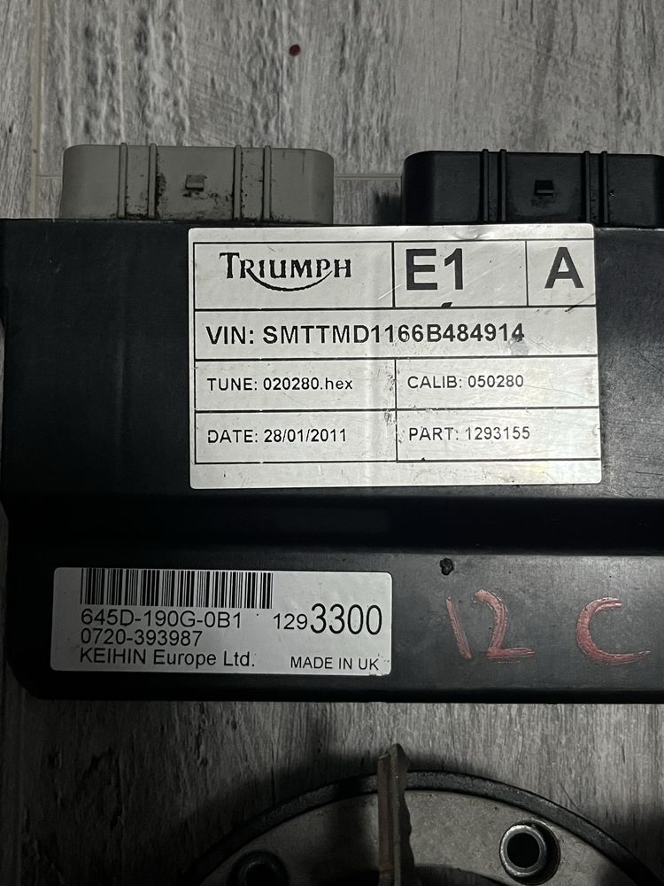 Komputer ECU sterownik silnika Triumph Daytona 675 stacyjka