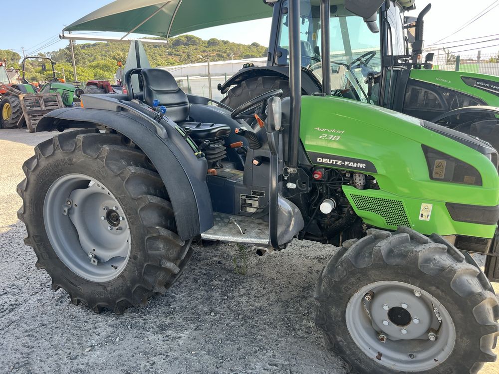 Trator Deutz-Fahr Agrokid 230 – Semi Novo, Apenas 250h de Uso!