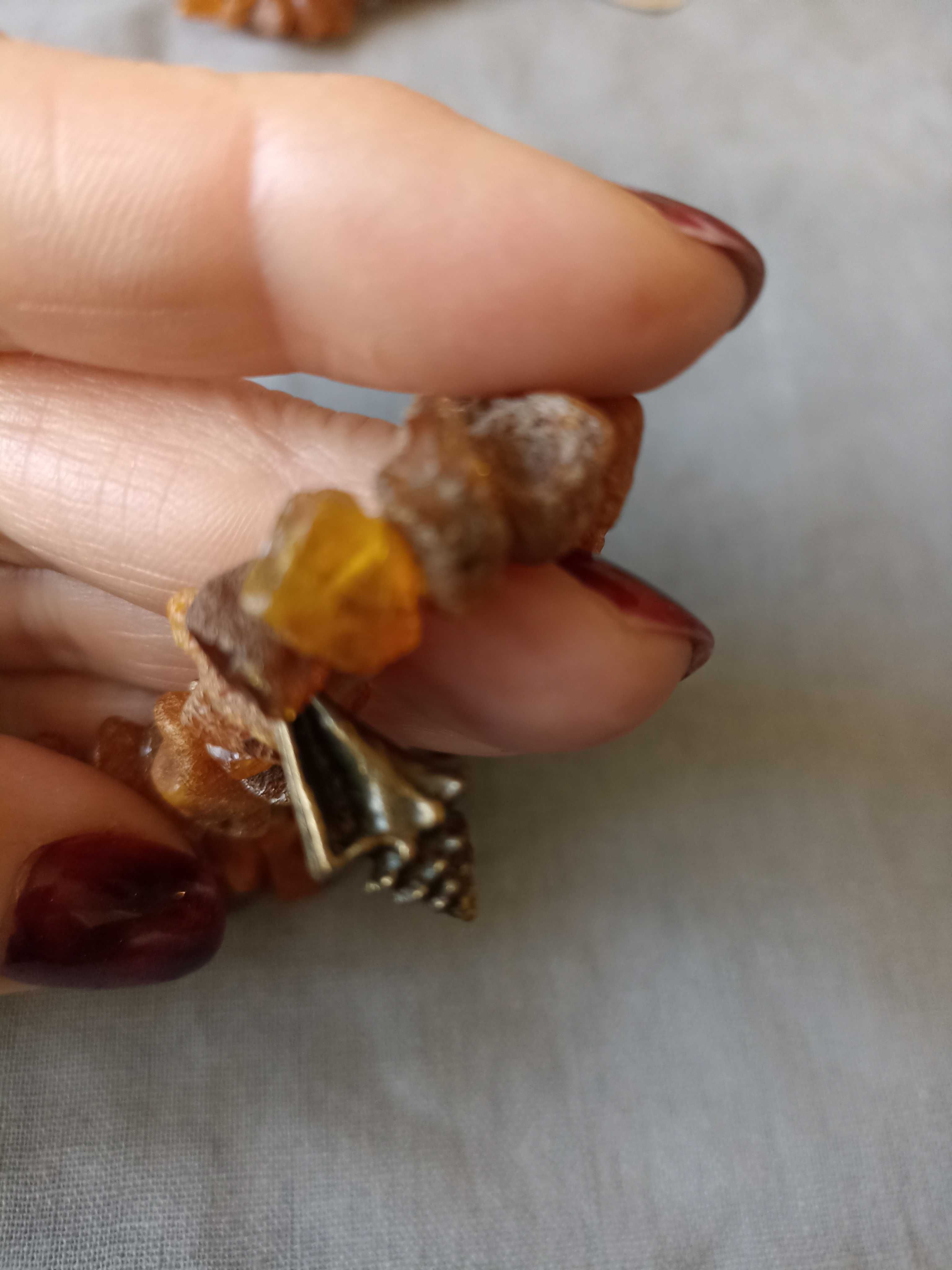 Bransoleta z naturalnego bursztynu z muszelką