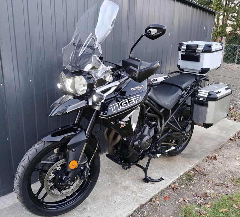 Triumph Tiger 800 XRX 850 * TABLET * 3x kufry ABS TC TEMPOMAT Full LED