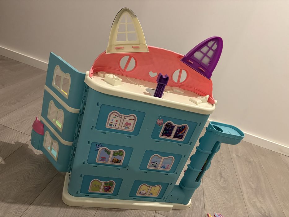 Gabby’s Dollhouse – Casa + Muitas Figuras – Como Nova!