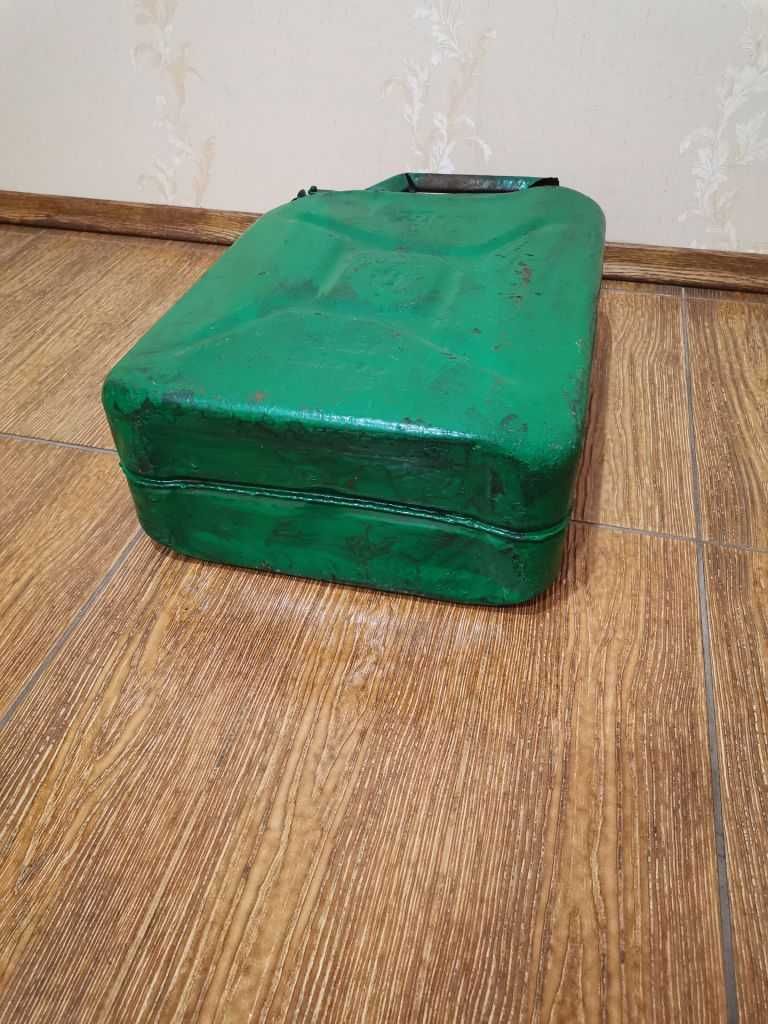 Канистра металлическая 20л ссср