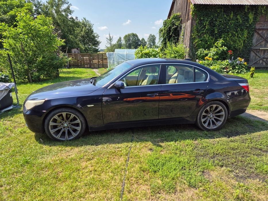 BMW Seria 5 BMW E60 545i