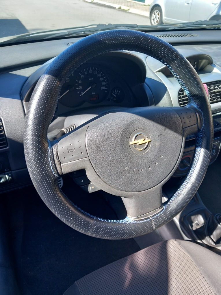 Vendo  opel corsa  1300 cdti