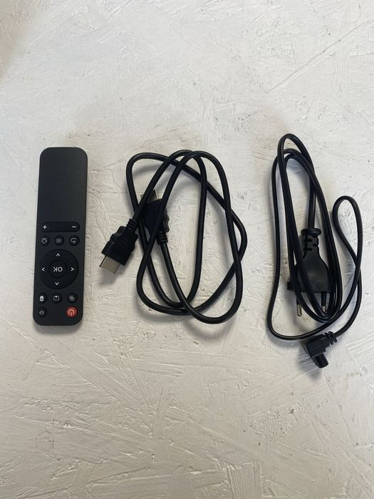 Portable Smart Projector Model: Gimbal 3 з посеодженями на коробці