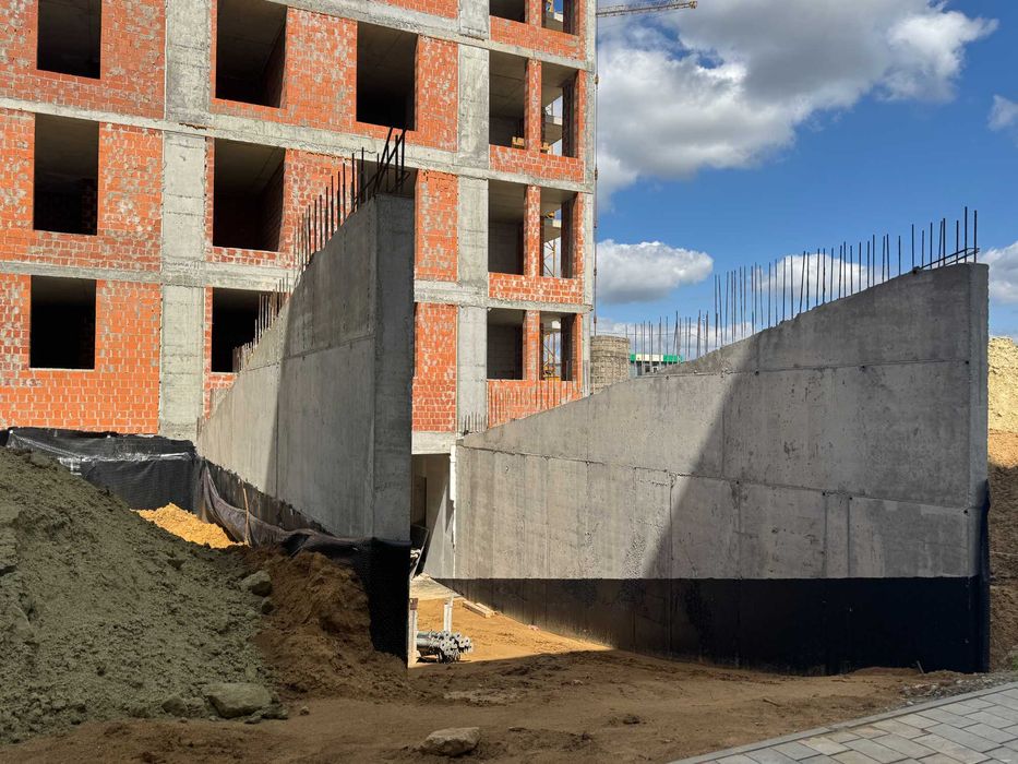 Продаж(Єоселя) 1-кімнатної квартири 37 м2 Пустомити (9км.від Львова)