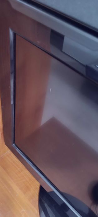 TV LG modelo 32LF2510 LCD 32”