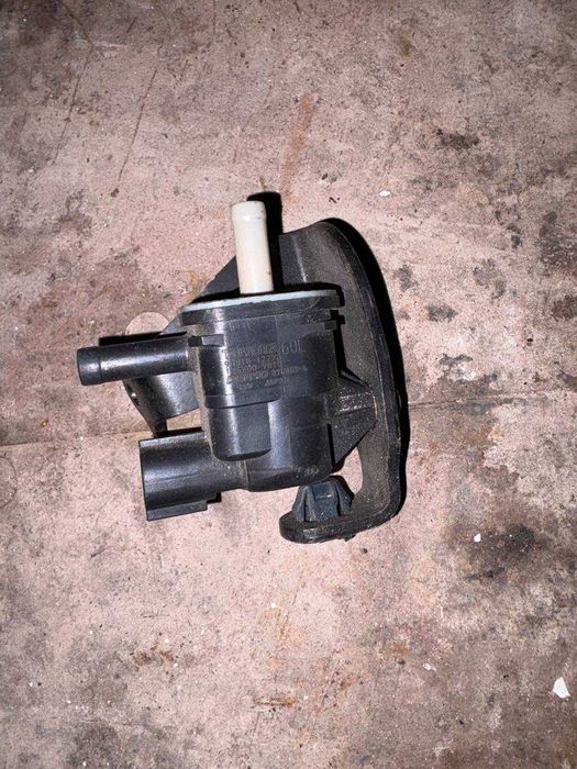 Клапан (заслонка) вакуумного насоса 9091012276 Toyota Lexus ES350