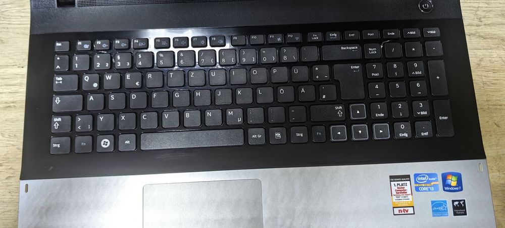 Ноутбук Samsung 300E/i3-2310m/Ram 4Gb DDR3 /HDD No