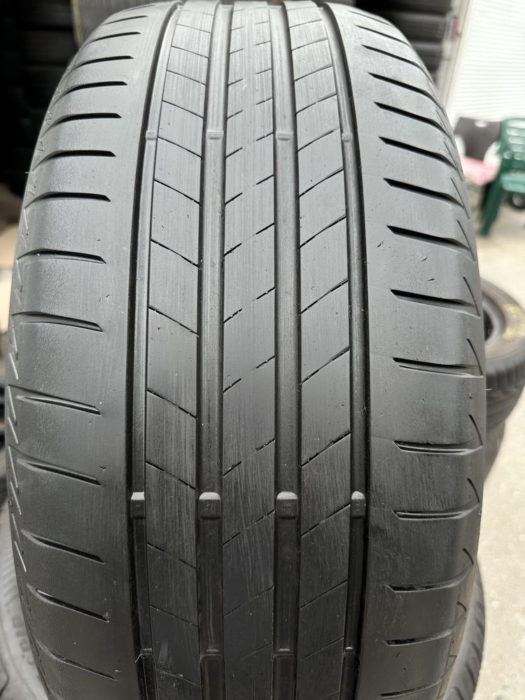 225/55/17 97W Bridgestone Turanza T005