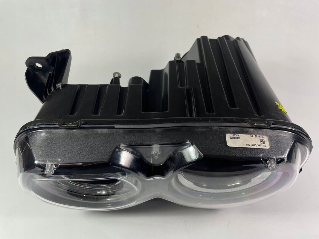 Dodge Challenger 2015+ reflektor lampa przednia lewa przód