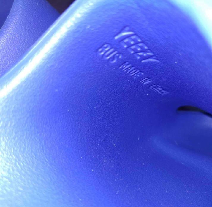Yeezy Slide niebieskie rozmiar 42