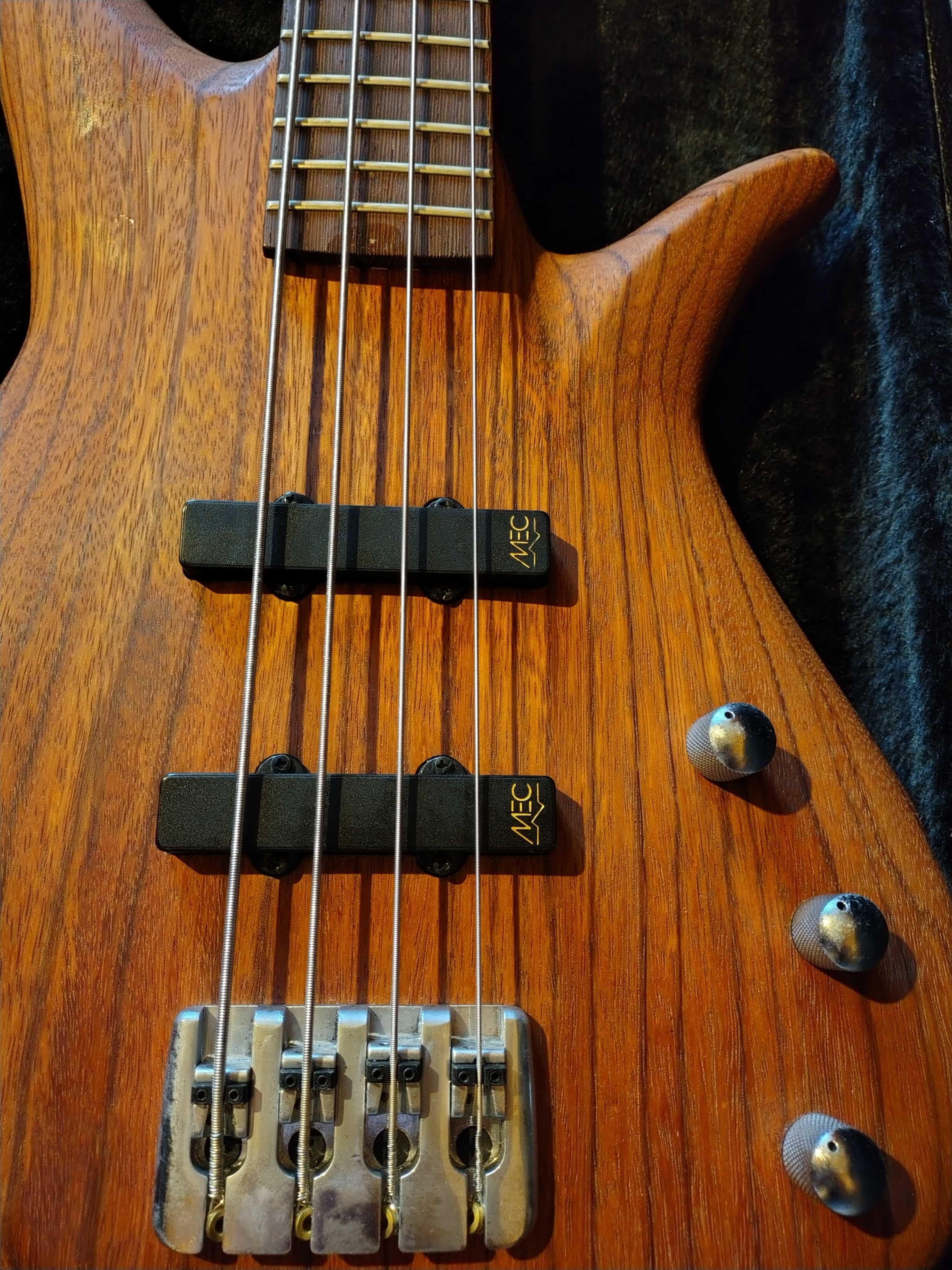 Gitara basowa GMR