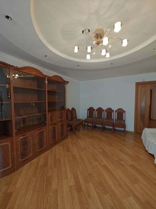 Продаж 2 кімнатна. Вул. Коновальця