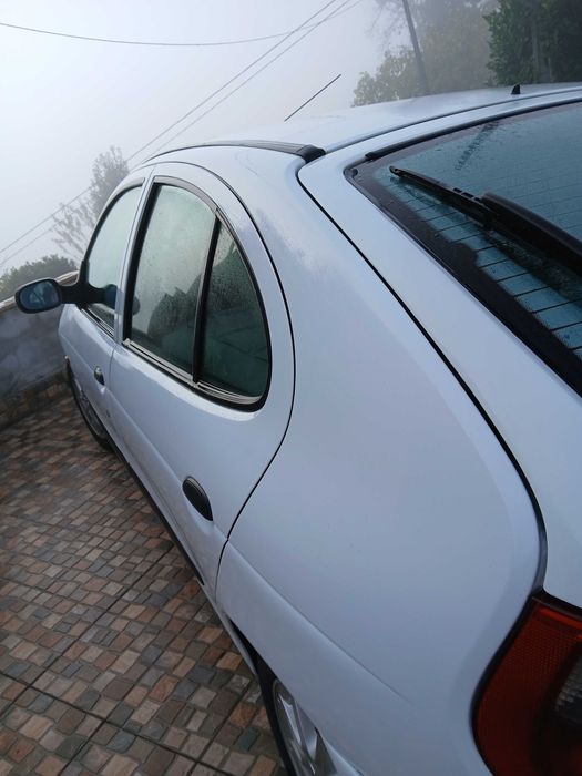 Vendo carrinha megane