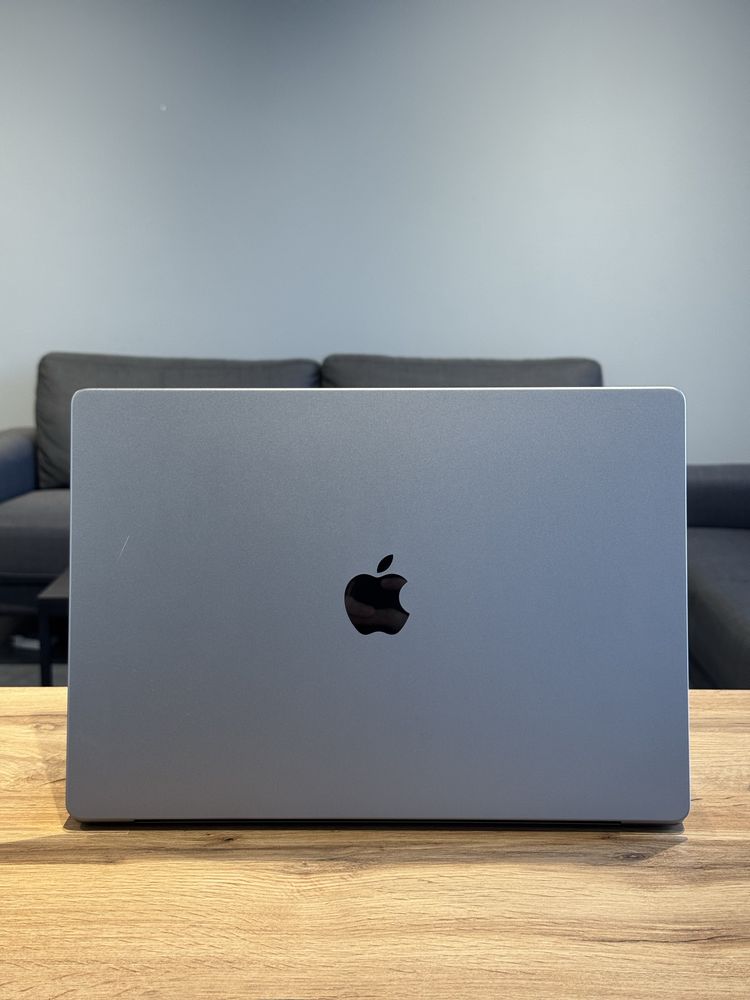 Macbook pro 16 m1 max 10/24gpu 64/1tb ssd