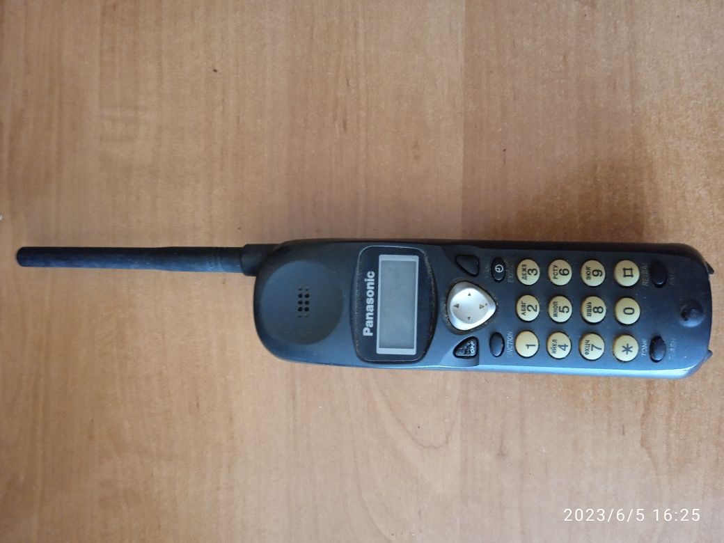 Радіотелефон (Бездротовий телефон) Panasonic KX-TC1225RUB