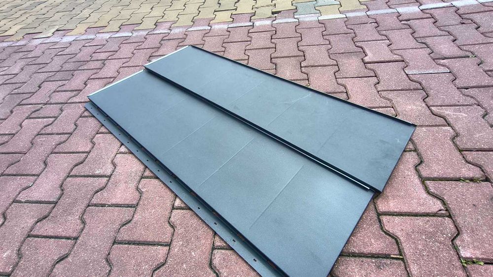 Blachodachówka płaska grafitowa od ręki Blachtex Klęczany