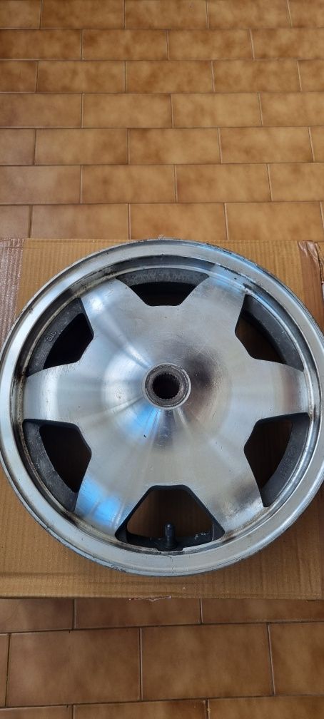Jante Traseira Suzuki Burgman 400 ano 99-01