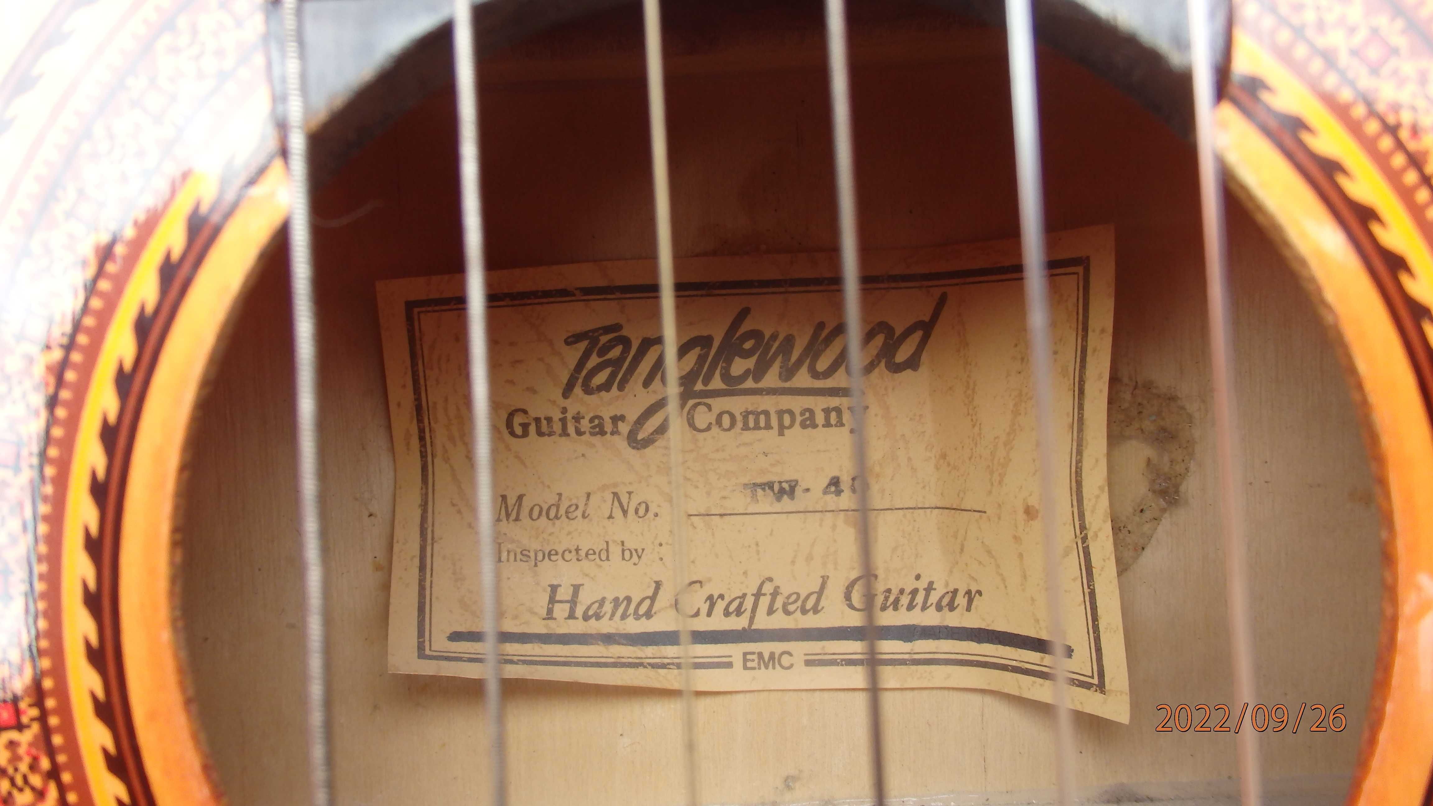 Gitara - 6-ścio strunowa - duże pudło.