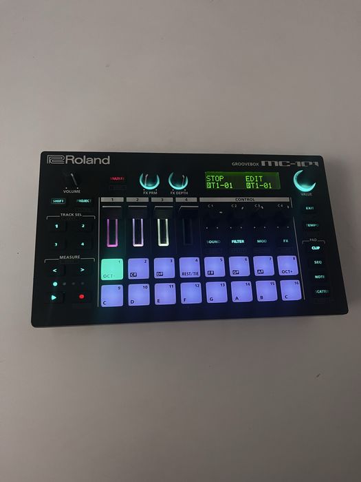 Roland mc 101 синтезатор / грувбокс
