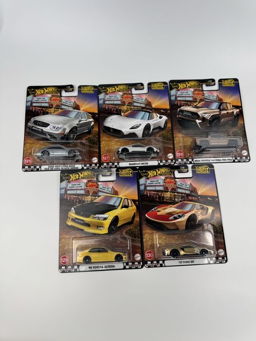 Hot Wheels Premium Boulevard 126-130 zestaw 5 aut, Mercedes, Toyota