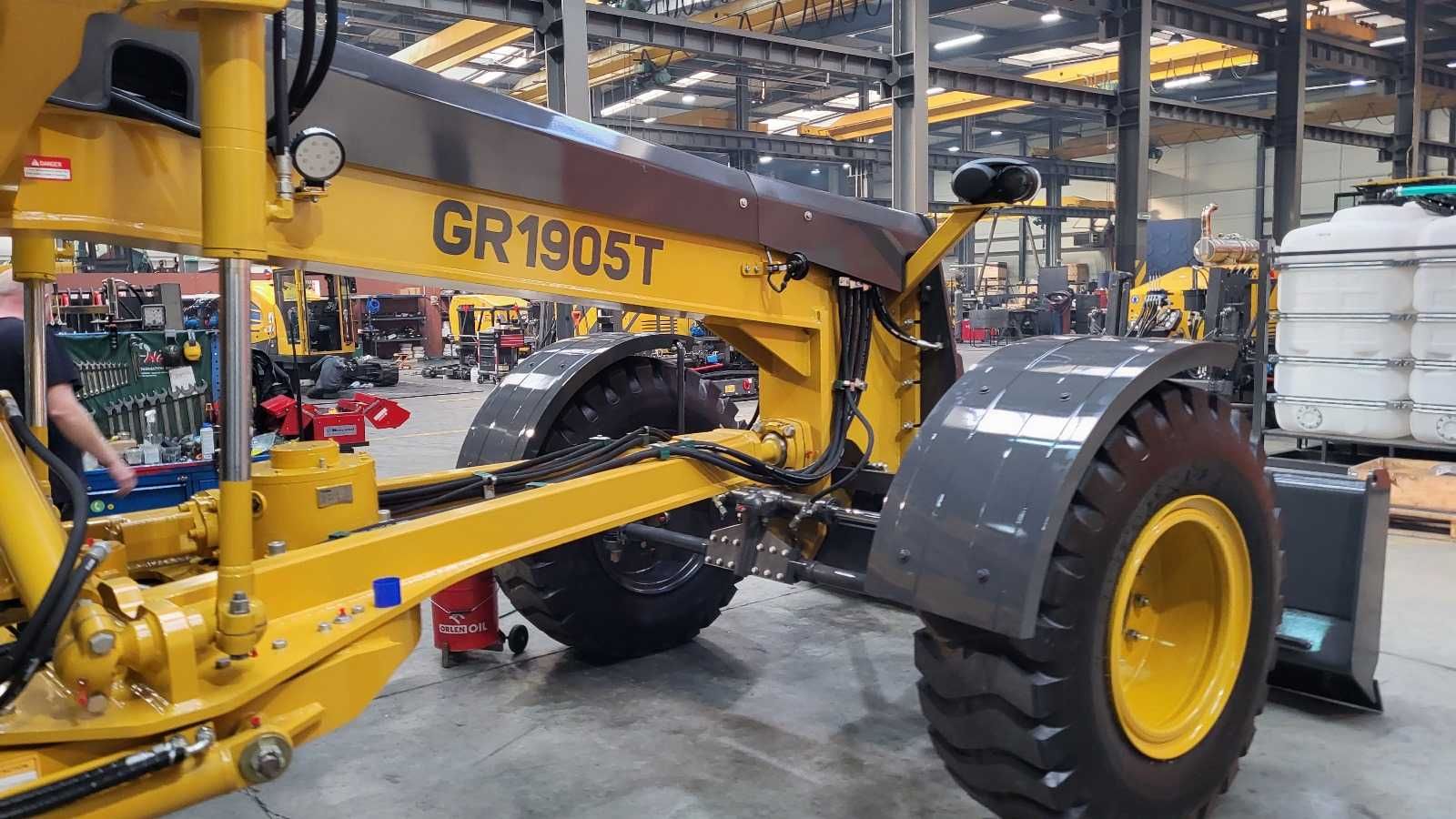 Równiarka drogowa XCMG GR1905T  16 ton