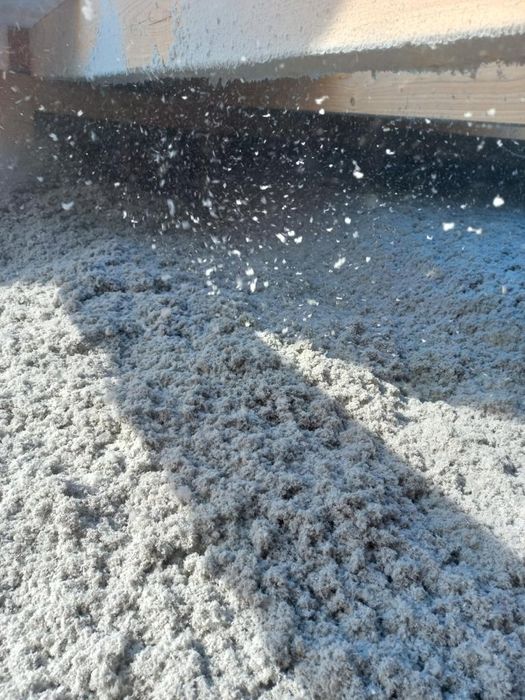 Izolacja wełną celulozową