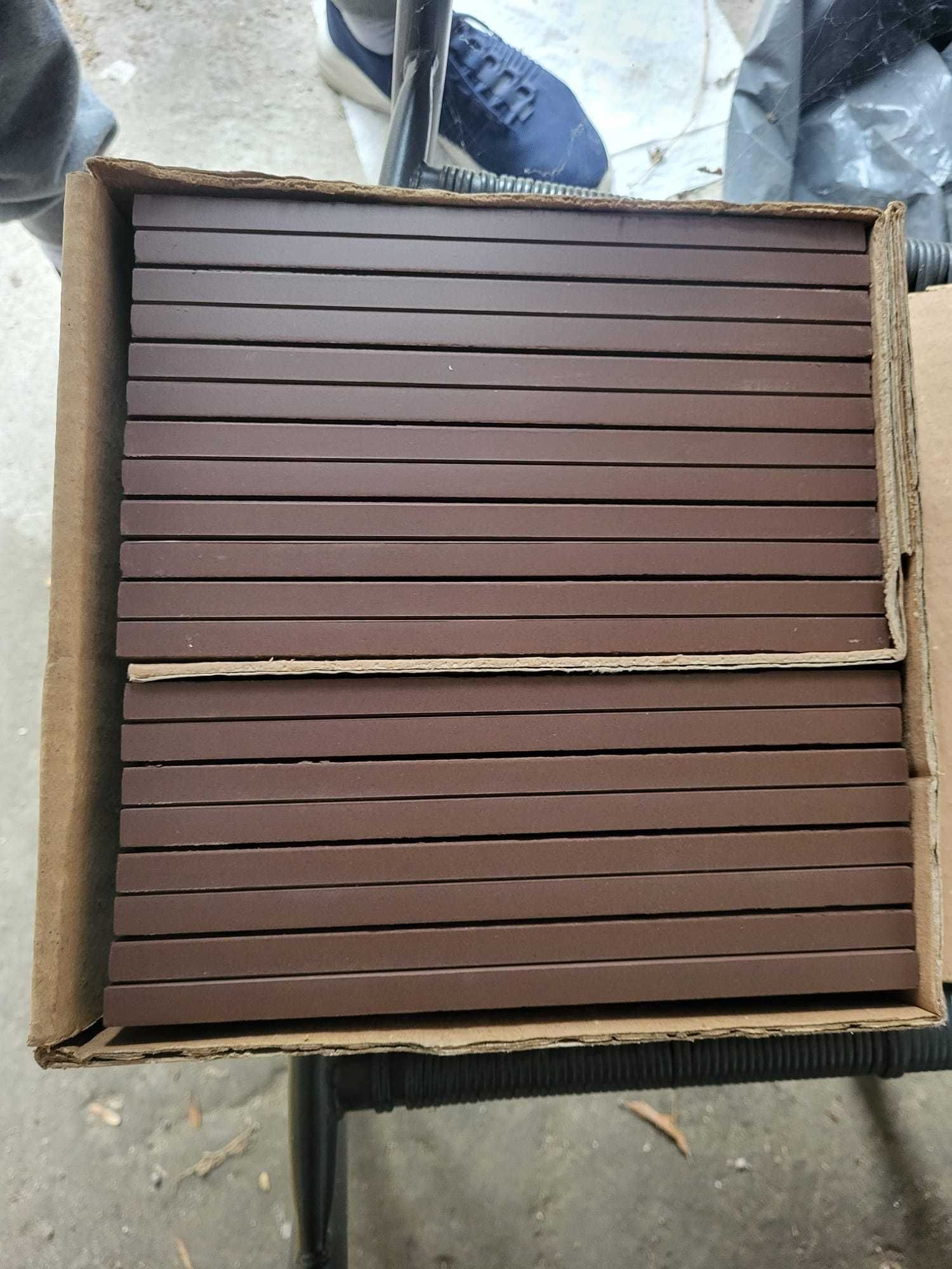 płytki elewacyjne 24,5x6,5x1 brązowe 7800szt 0,9zł/szt
