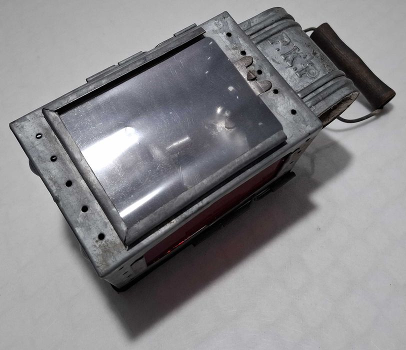 Lampa kolejowa, P.K.P, 13x10x21cm, 987g (Kolekcje, hobby, lampa)