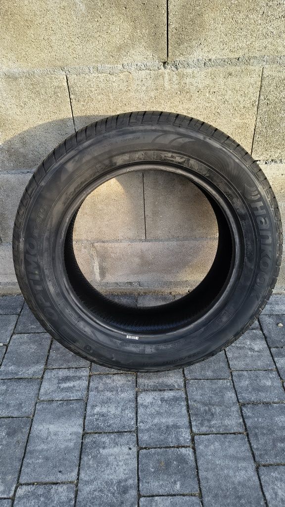 Hankook 225/60 R17 99 H
Ten model jest dedykowany