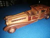 Carro madeira calhambeque impecável