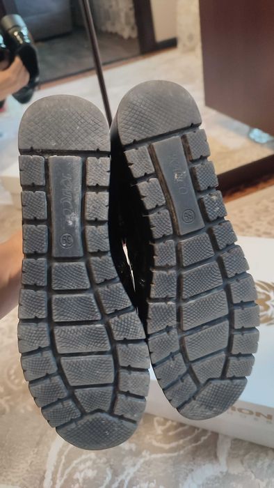 Женские лаковые туфли