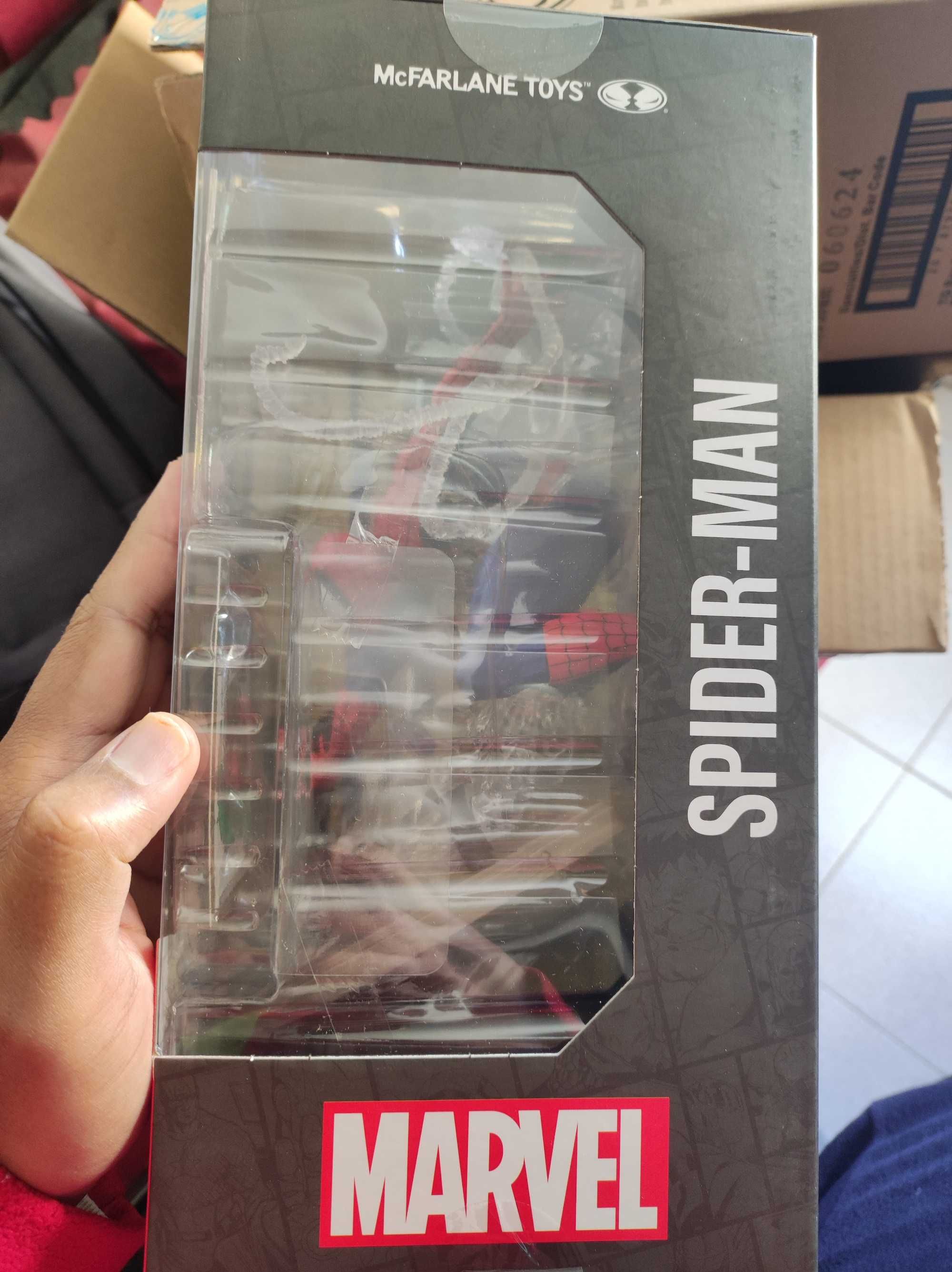 Estátua Spider-man autografada por Todd McFarlane