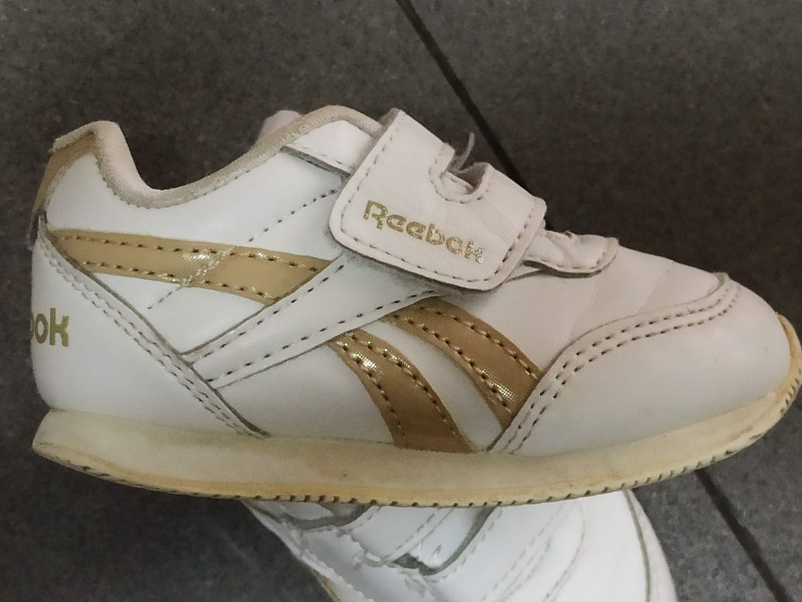 Sapatilhas rebook n° 19,5, branco / dourado