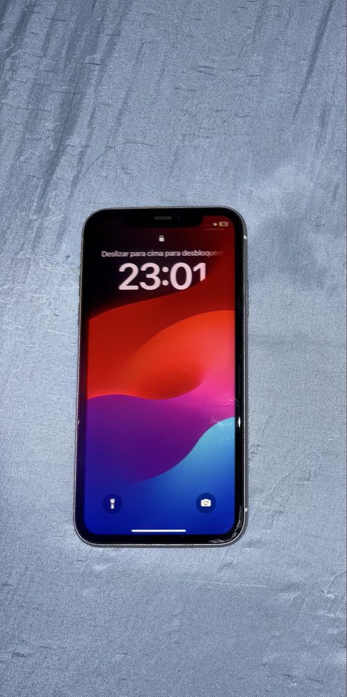 Iphone 11 em bom estado