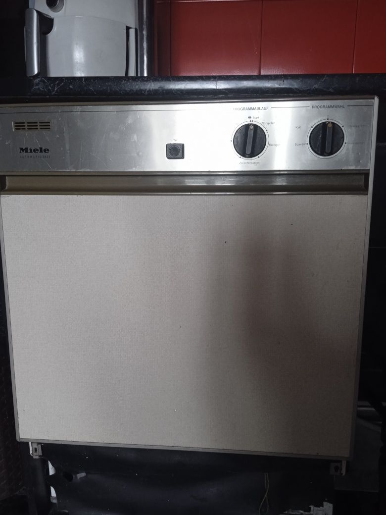 Посудомийка Miele на запчастини.