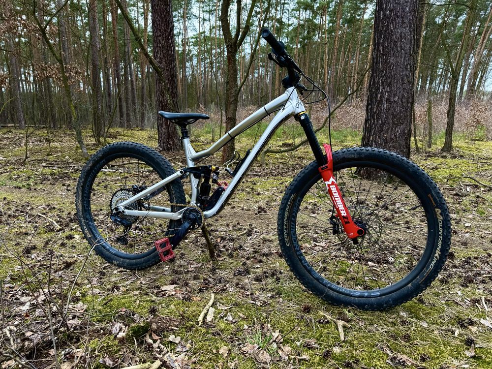 Rower Dartmoor Rocbird Enduro (Marzocchi Sram Garbaruk X-Fusion Ergon)