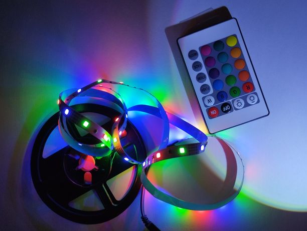 LED світлодіодна стрічка RGB 2835 з пультом 1 метр USB