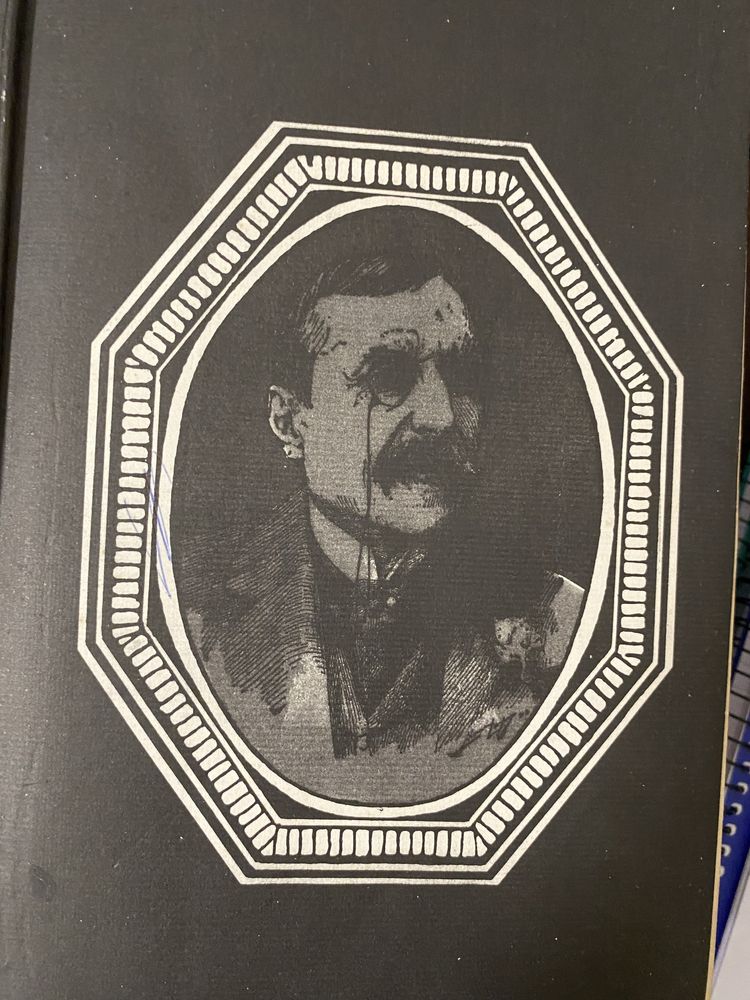 Livro os maias (edicao antiga)