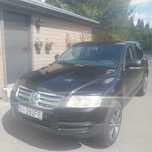 VW touareq 2.5 tdi 3.5t na haku