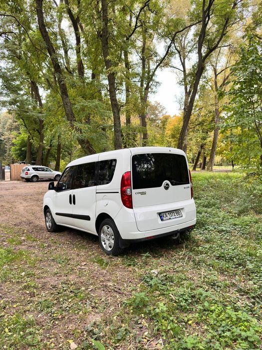Opel Combo  2012
