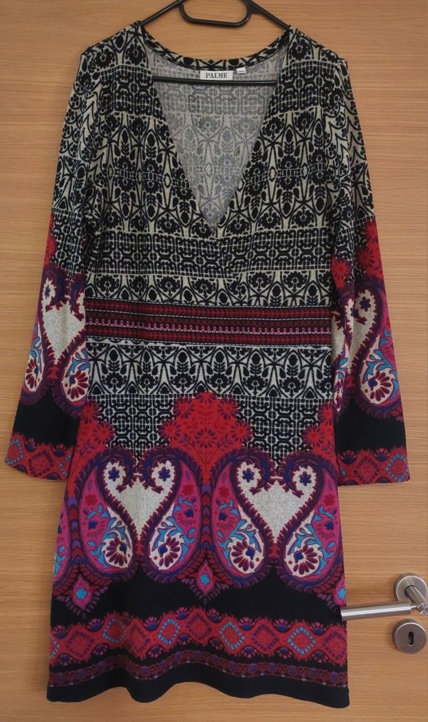 Vestido Étnico Preto e Vermelho, M/L