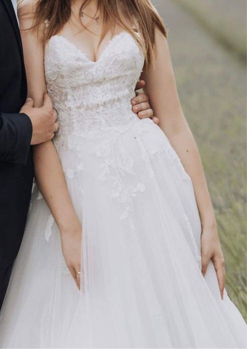 Suknia ślubna Sposabella z trenem