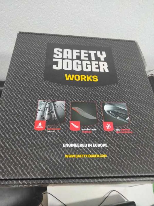 Botas SAFETY JOGGER pretas, ideais para vigilantes, PSP e seguranças.