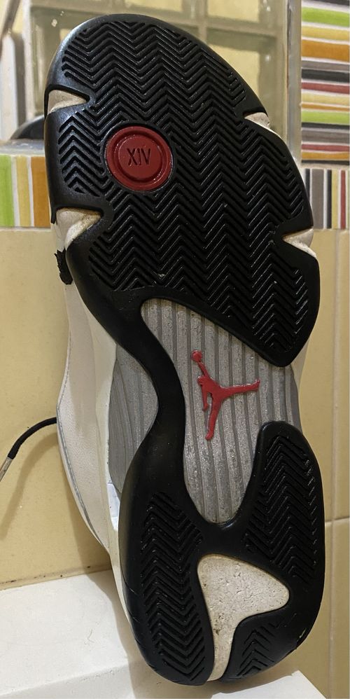 Nike Jordan XIV retro