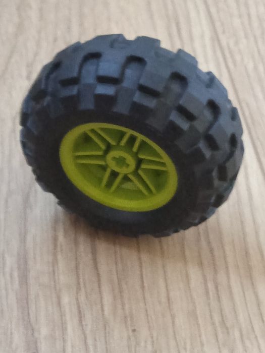 Koło z LEGO do aut