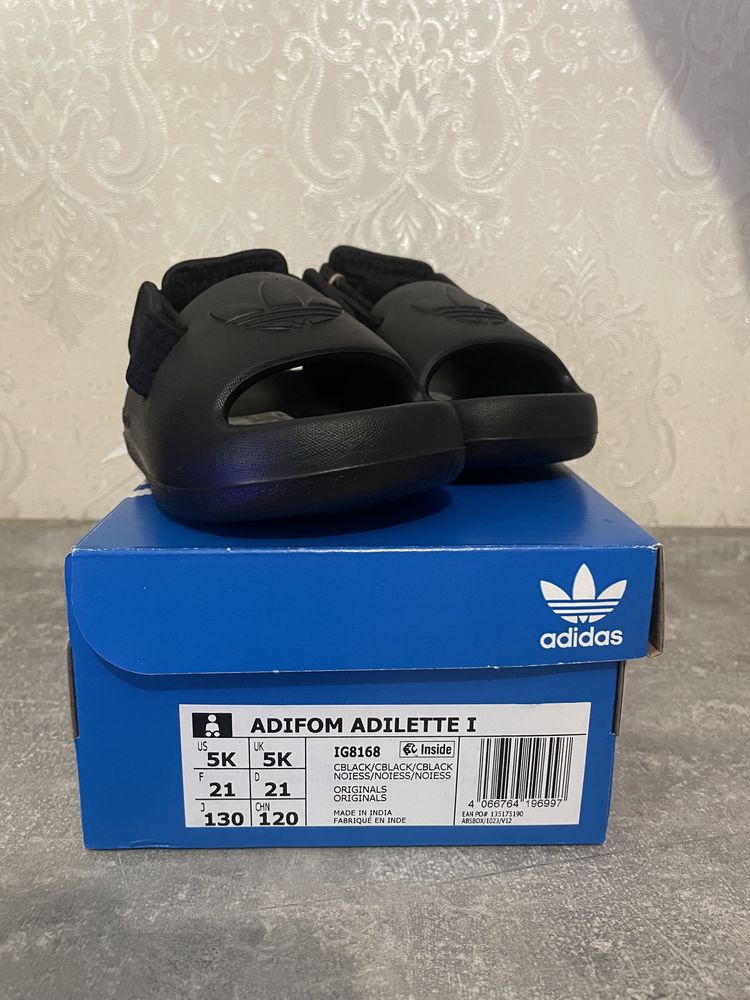 Дитячі босоніжки  Adidas